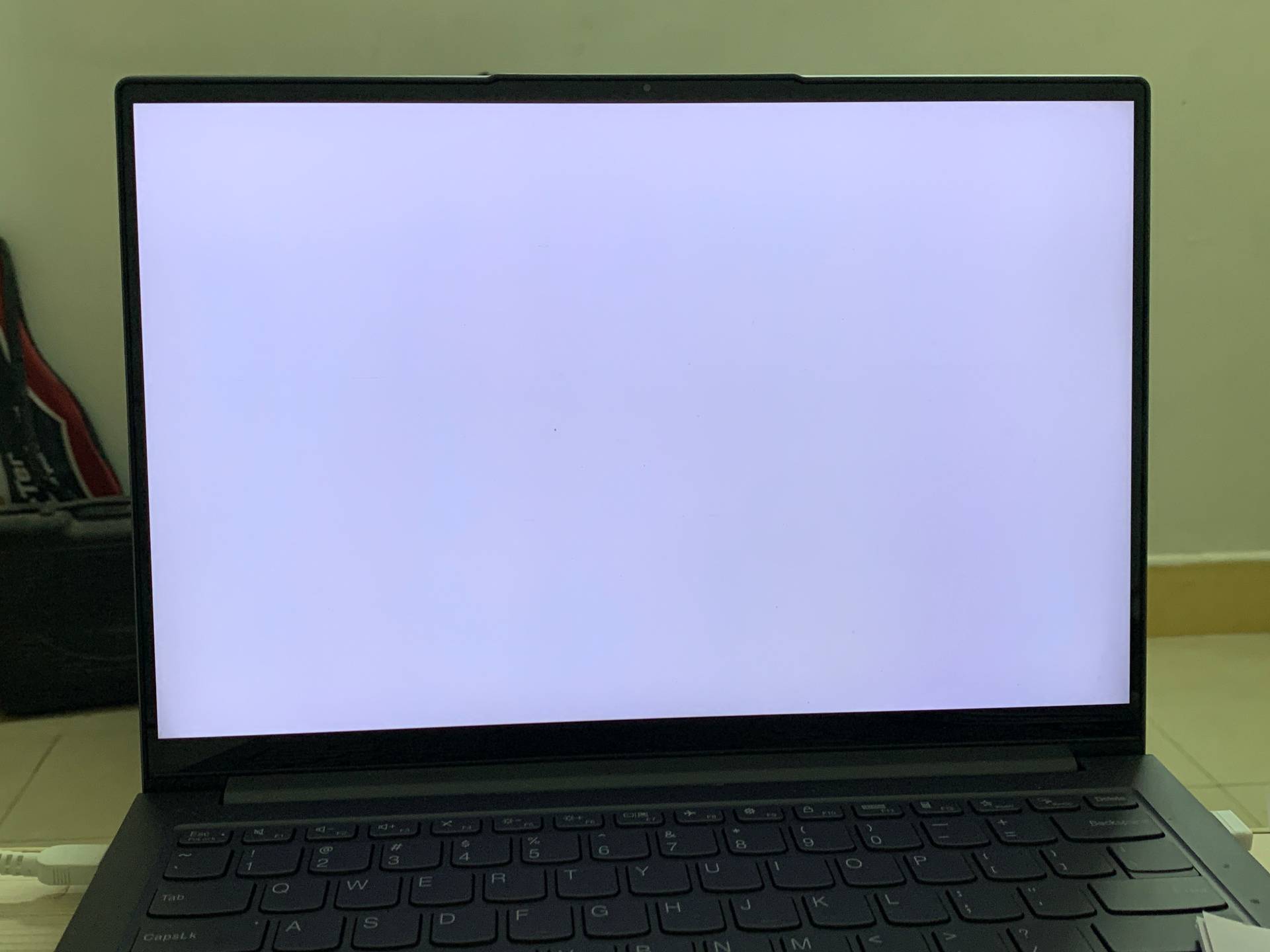 LCD Ağ Ekran Dilemma? CNK-nın üç pilləli problem aradan qaldırılması üsulu səmərəli qətnaməni gücləndirir!