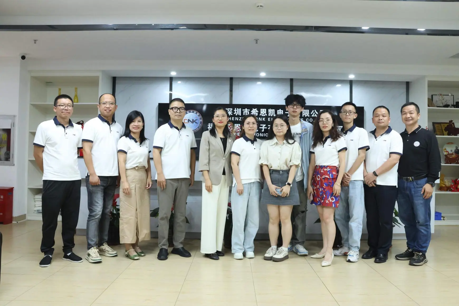 Shenzhen Technology Universiteti və CNK Electronics LCD ixrac rəqəmsal marketinqində yeni yollar