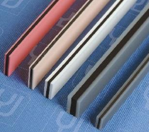 Dəqiq Bağlantı: LCM Ekran Modullarında Keçirici Rezin Konnektorların Texnologiyasının Deşifr edilməsi